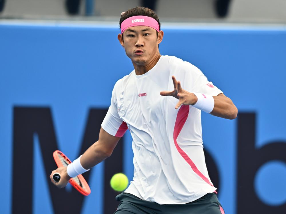 西雅图大学3分惜败，淡厚然19分钟贡献3分2抢断1盖帽